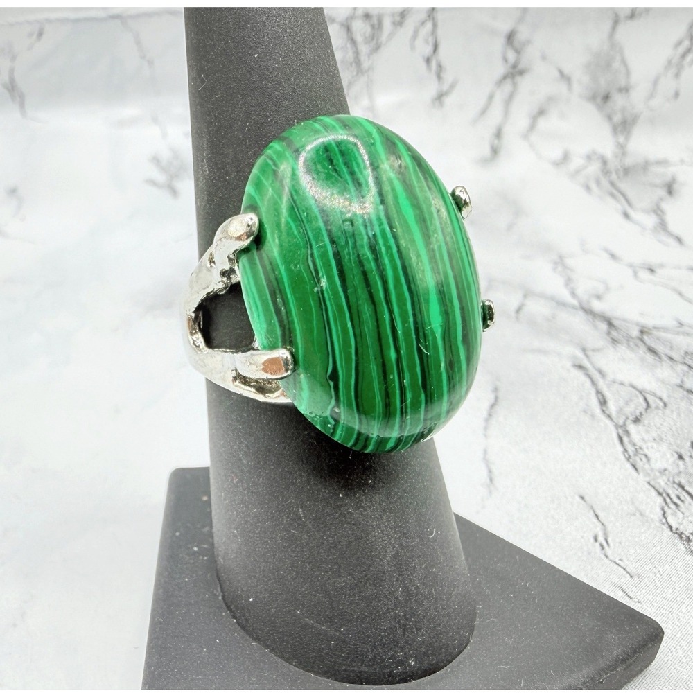Large Green Veined Glass Statement Ring Silver Tone Malachite Look Size 7